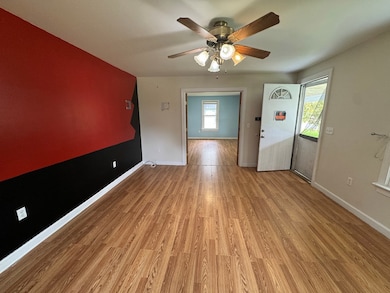 24418 Bennett St, Parksley, VA 23421 - photo 6