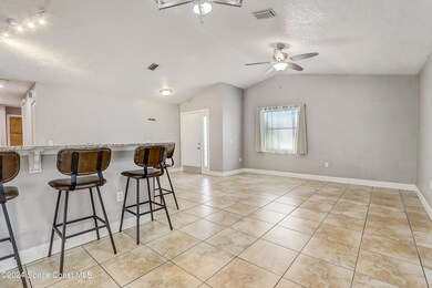 6725 Alazan Ave - 007