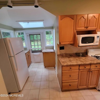 63 Reids Hill Rd, Morganville, NJ 07751 - photo 5