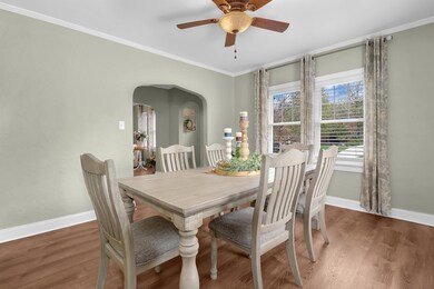 Dining Rm