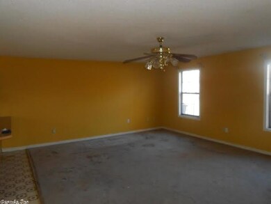 1402 N Patrick St, Jonesboro, AR 72405 - photo 3