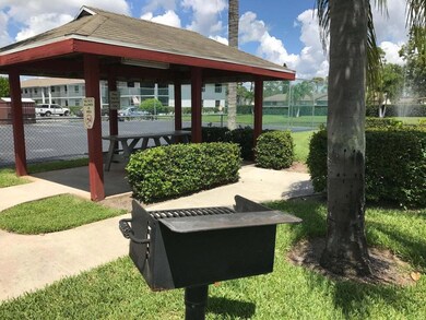 1271 SE Parkview Place unit H4, Stuart, FL 34994 - photo 6