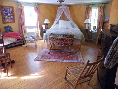 Back bedroom