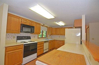 100 Hemlock Ln, New London, NH 03257 - photo 5