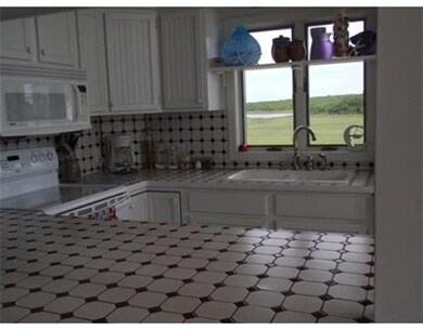 36 Cove St unit Winter, Mattapoisett, MA 02739 - photo 3