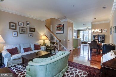 1723 Kingsgate Ct, Alexandria, VA 22302 - photo 3