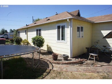 162 6th St, Dayton, OR 97114 - photo 5