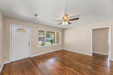 1512 Tobola St, Rosenberg, TX 77471 - photo 5