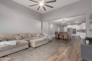 8987 W Seldon Ln, Peoria, AZ 85345 - photo 2