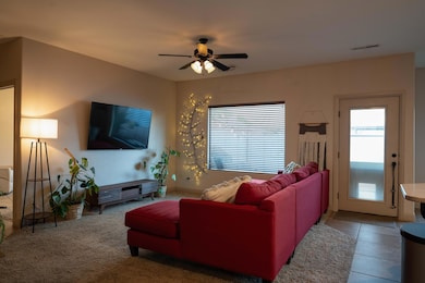 5_living-room-house-saint-george-utah