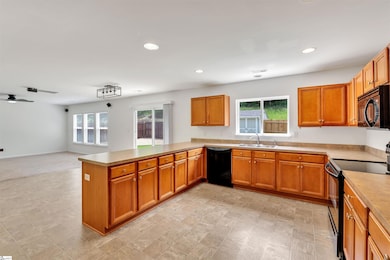 161 Stonewood Crossing Dr, Boiling Springs, SC 29316 - photo 5