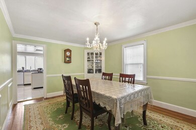 522 Winthrop St, Medford, MA 02155 - photo 5