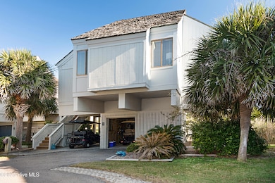 305 S Bald Head Wynd unit 17, Bald Head Island, NC 28461 - photo 2