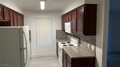 2606 S Durango Dr unit 142, Las Vegas, NV 89117 - photo 7