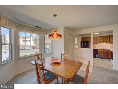 3201 Danbury Ct unit 199, Yardley, PA 19067 - photo 3