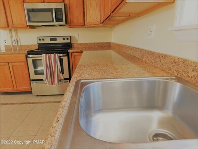 210 E Jackson St, McAdoo, PA 18237 - photo 5