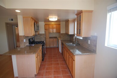 265 Coneflower St, Encinitas, CA 92024 - photo 2