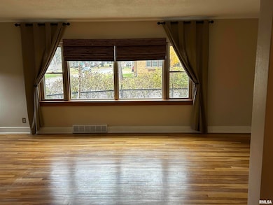 2434 29th St, Moline, IL 61265 - photo 5