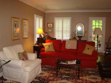 853 Oakmont Dr, Asheboro, NC 27205 - photo 2