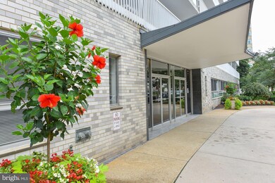 Potomac Plaza Terraces unit 620, Washington, DC 20037 - photo 3
