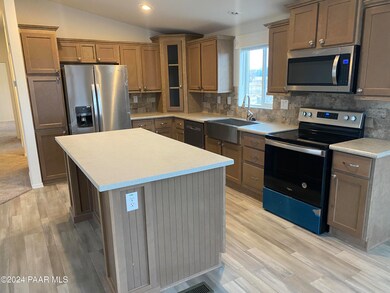 415 Acapulco Way, Paulden, AZ 86334 - photo 5