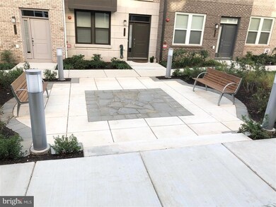 13333 Launders St, Herndon, VA 20171 - photo 2