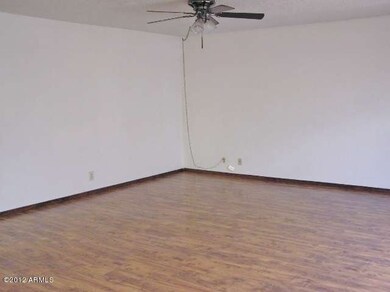 563 E Royal Palms Dr, Mesa, AZ 85203 - photo 2