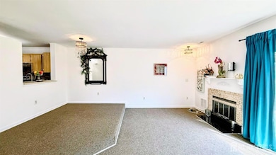 1101 Hickory Ct unit 1101, Monmouth Junction, NJ 08852 - photo 5