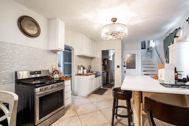 330 E Locust St, Milwaukee, WI 53212 - photo 7