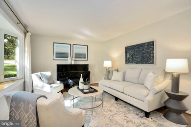 4211 Middlebrook St, Fairfax, VA 22032 - photo 5