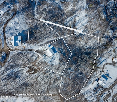 3 Parcels, lines are approx.