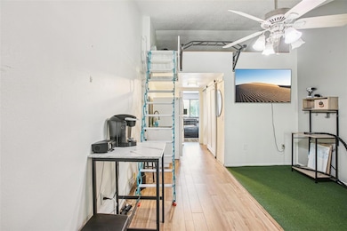 20921 Haulover Cove unit 8, Lutz, FL 33558 - photo 4