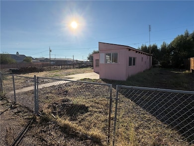 956 Coral Reef Dr, Bullhead City, AZ 86442 - photo 2