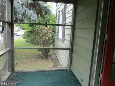 5435 Pembroke Ave, Baltimore, MD 21206 - photo 7