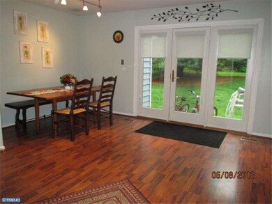 4103 Fox Pointe Ct, Glen Mills, PA 19342 - photo 2