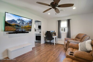 8 Mayhall St, Albany, NY 12205 - photo 4