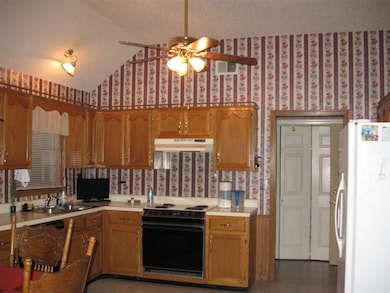 Vaulted Ceiling, Open and Airy