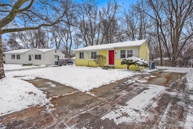 11 Metroview Ct, Ann Arbor, MI 48108 - photo 3