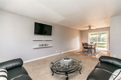 1737 Southview Dr NW, Cedar Rapids, IA 52405 - photo 7