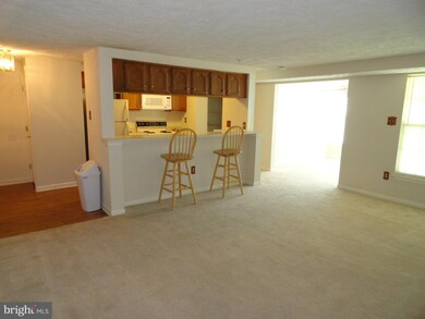 900 Cedar Crest Ct unit C, Edgewood, MD 21040 - photo 2