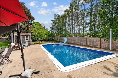 21 Claire St, West Warwick, RI 02893 - photo 7