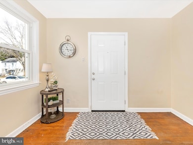 1129 Beechwood Dr, Hagerstown, MD 21742 - photo 2