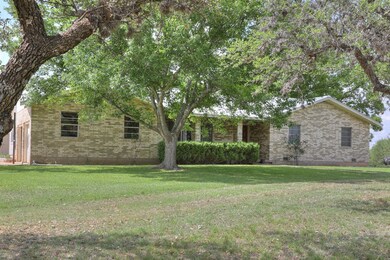 155 Moellering Rd, Fredericksburg, TX 78624 - photo 7