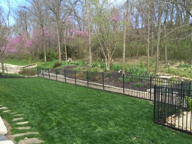 7607 Schweiger St, Shawnee, KS 66217 - photo 3