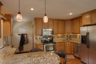 1143 Fleur Dr, Waterloo, IA 50701 - photo 6