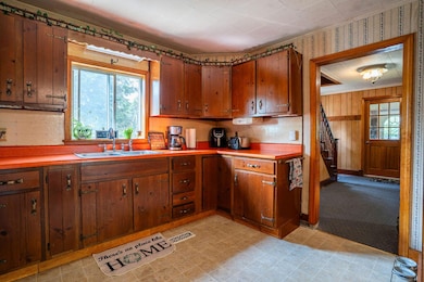 49 Center St, Brownville, ME 04414 - photo 6