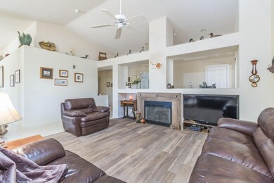 7) FAMILY ROOM