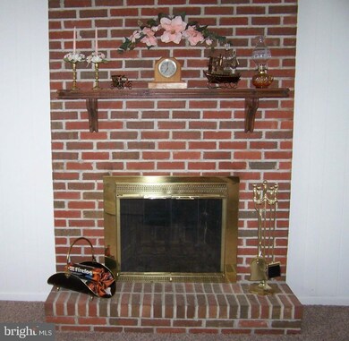 9 Roosevelt Rd, Sykesville, MD 21784 - photo 4