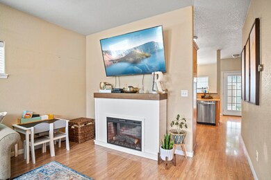 348 Brookhaven Dr, Central Point, OR 97502 - photo 2