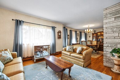 35 Myrtle St, Saugus, MA 01906 - photo 5